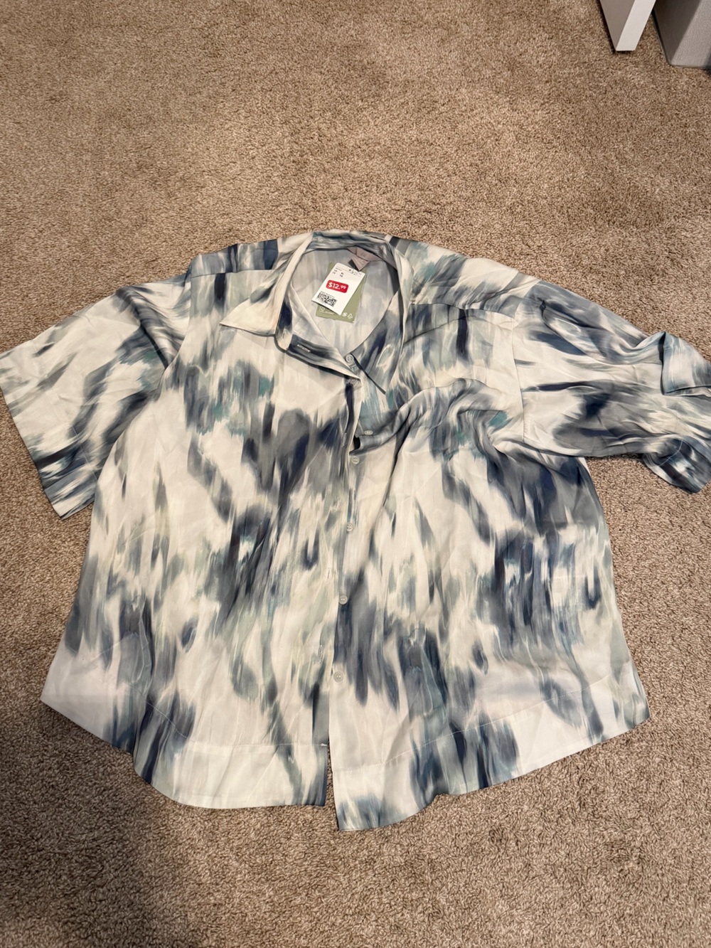 H&M Short-Sleeve Button-Down Shirt in Blue and White Watercolor Print